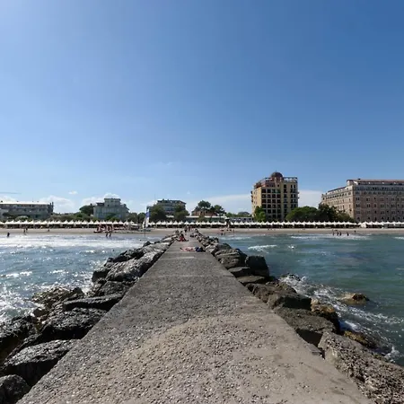 Daire Calmo 3dx Venedik-Lido